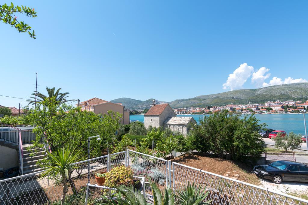 Apartments Coce Trogir Exterior photo