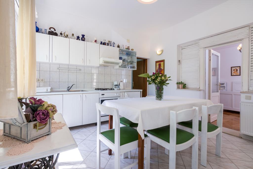 Apartments Coce Trogir Exterior photo