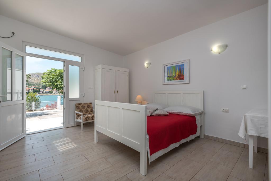 Apartments Coce Trogir Exterior photo