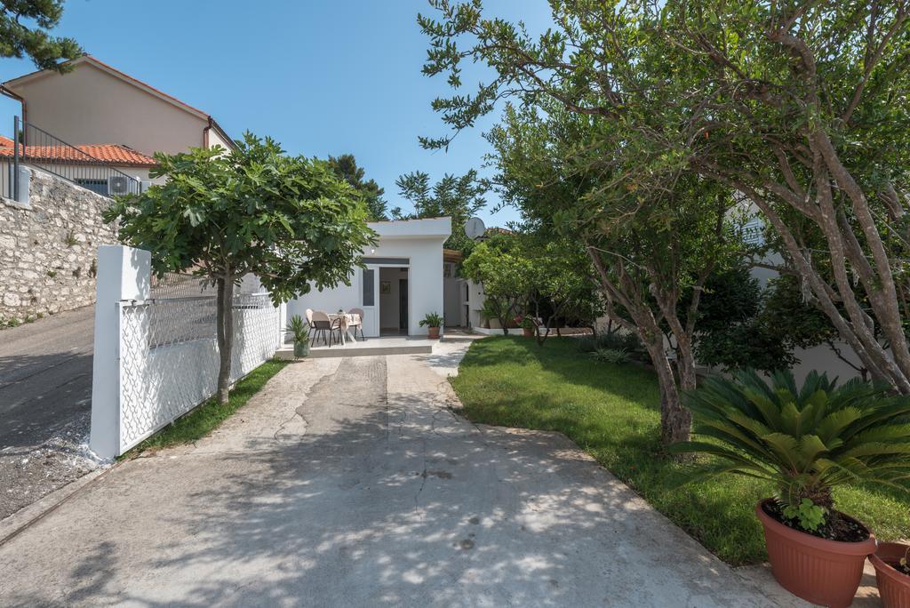 Apartments Coce Trogir Exterior photo